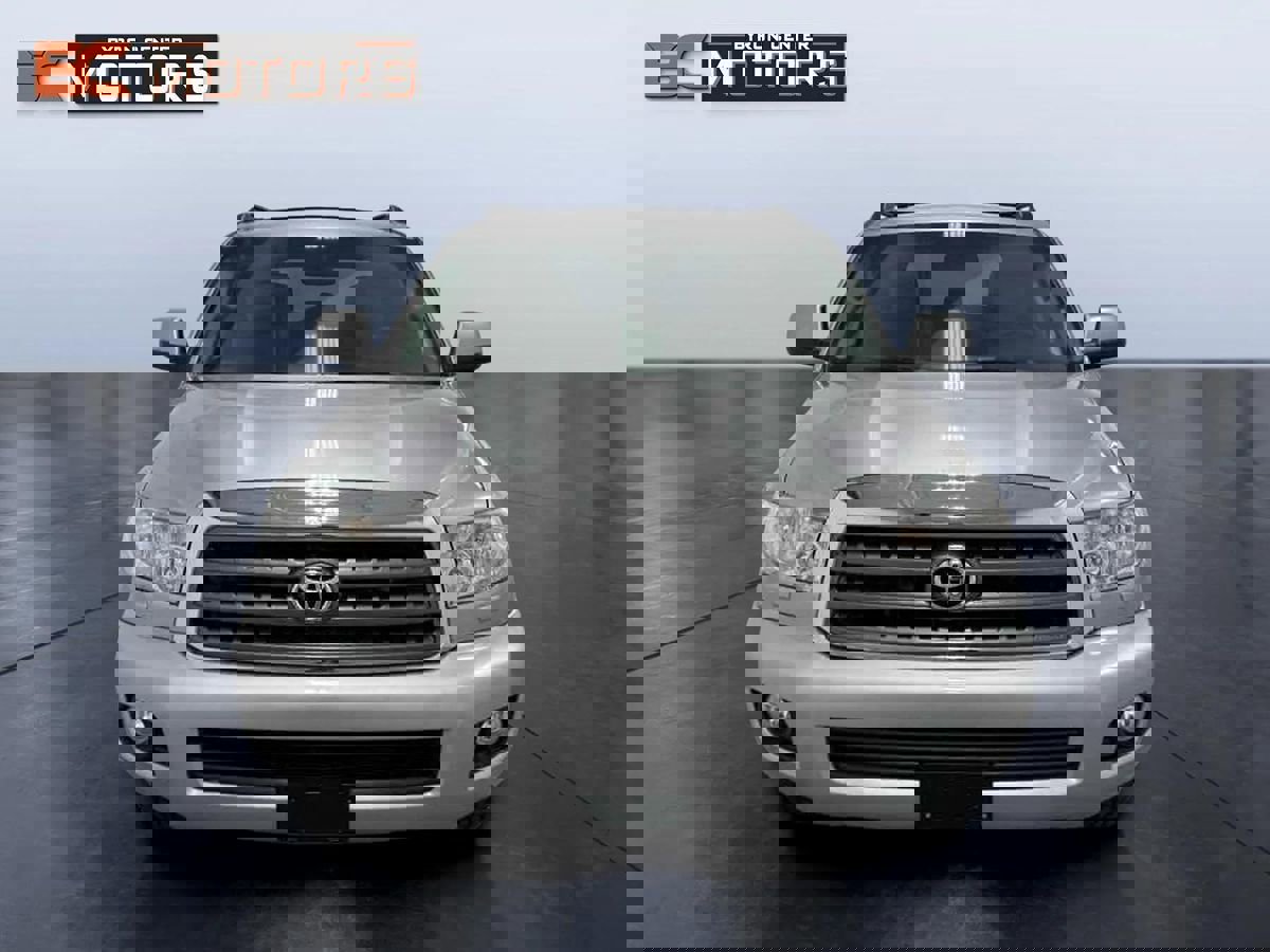 Used 2017 Toyota Sequoia SR5 image 8