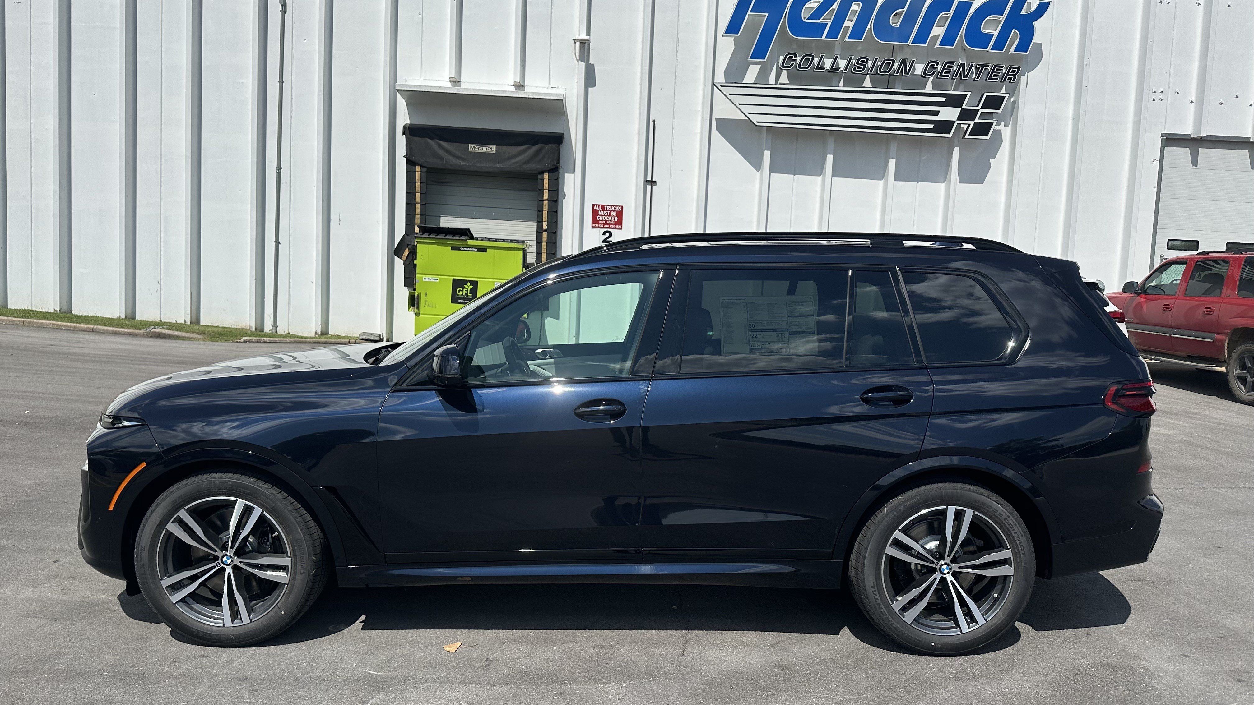 New 2027 BMW X7 xDrive40i w/ Executive Package AWD/4WD image 7