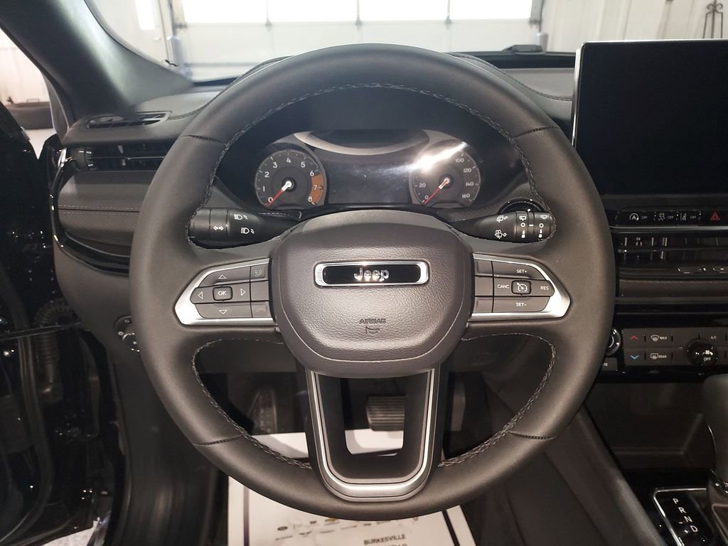 New 2026 Jeep Compass Latitude image 20