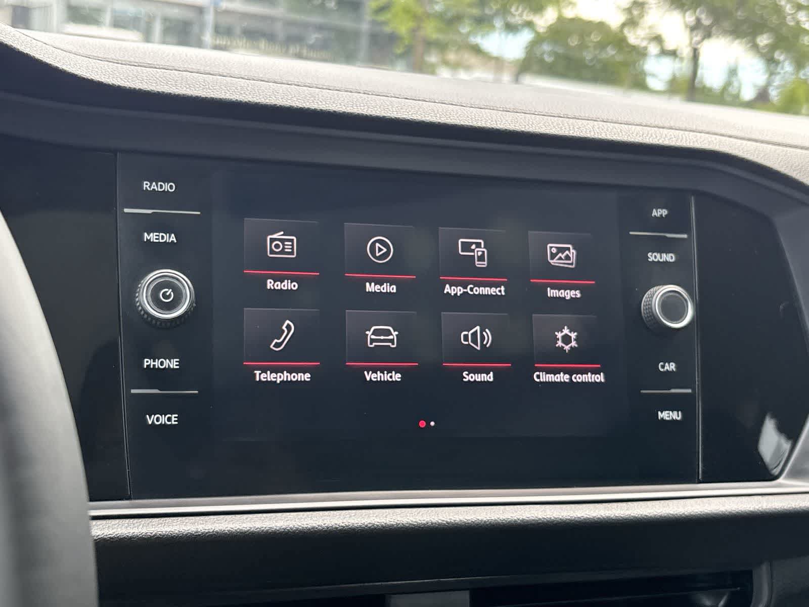 Used 2019 Volkswagen Jetta SEL FWD image 21