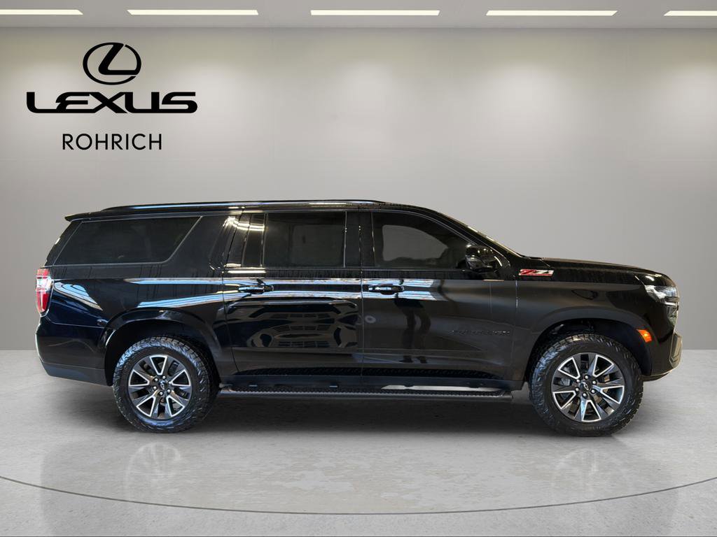 Used 2024 Chevrolet Suburban Z71 w/ Luxury Package image 5