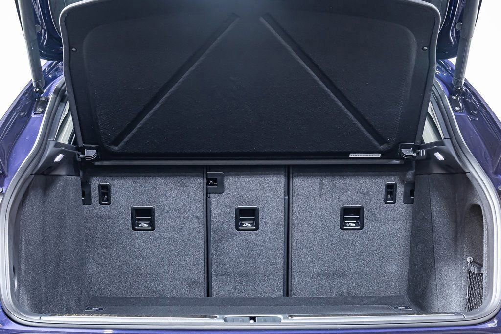 Certified 2025 Porsche Macan image 19