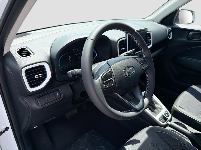 New 2026 Hyundai Venue SEL FWD image 9
