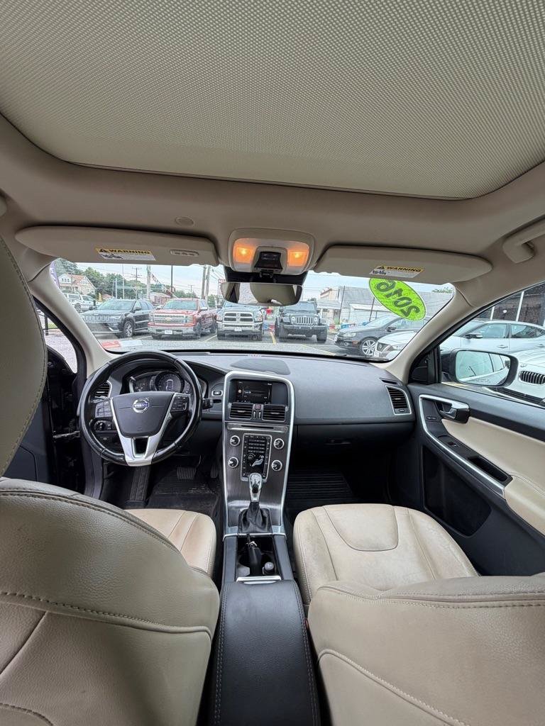 Used 2016 Volvo XC60 T6 Platinum w/ Climate Package AWD/4WD image 20