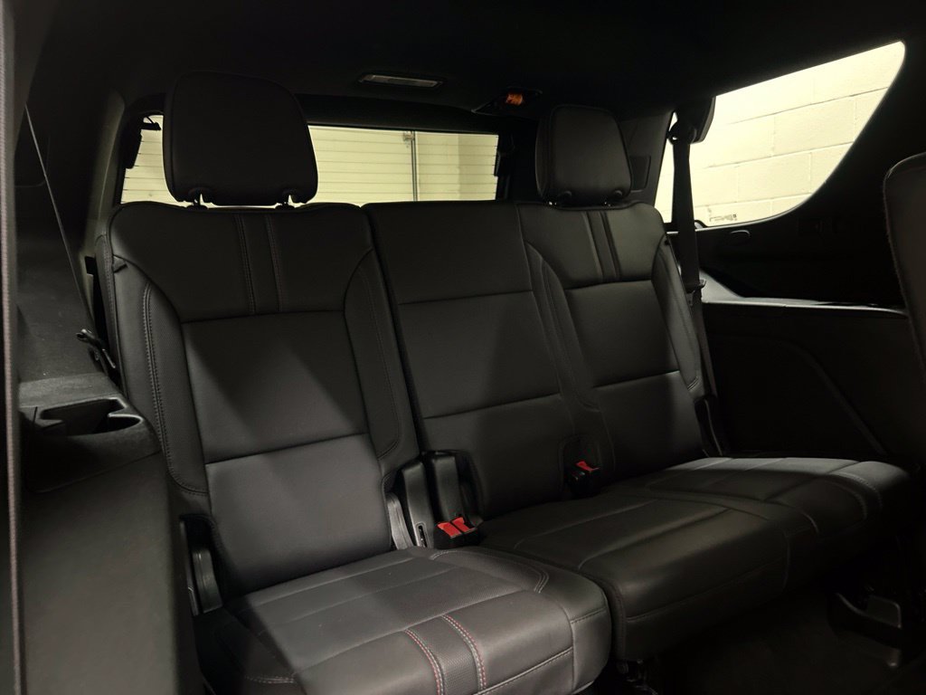 Used 2022 Chevrolet Tahoe RST w/ Luxury Package AWD/4WD image 12