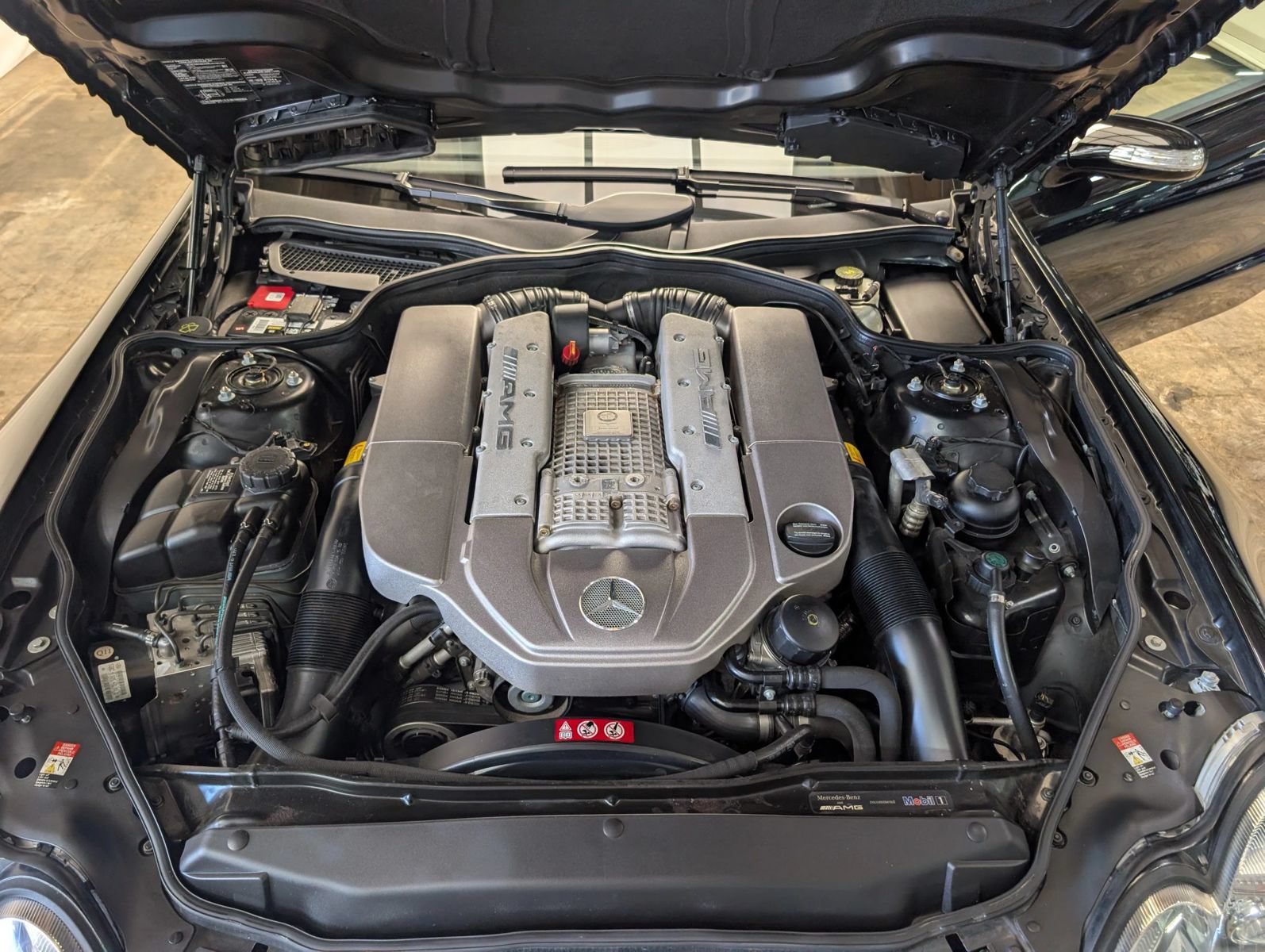 Used 2004 Mercedes-Benz SL 55 AMG image 24