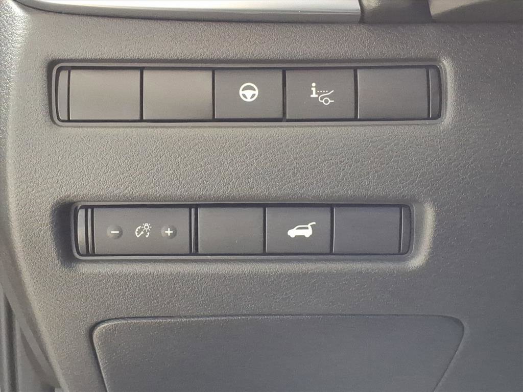 Certified 2023 Nissan Rogue Platinum w/ Platinum Premium Package image 32