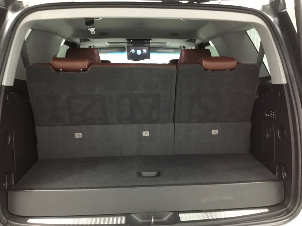 Used 2019 Chevrolet Tahoe Premier w/ Premier Plus Edition AWD/4WD image 17