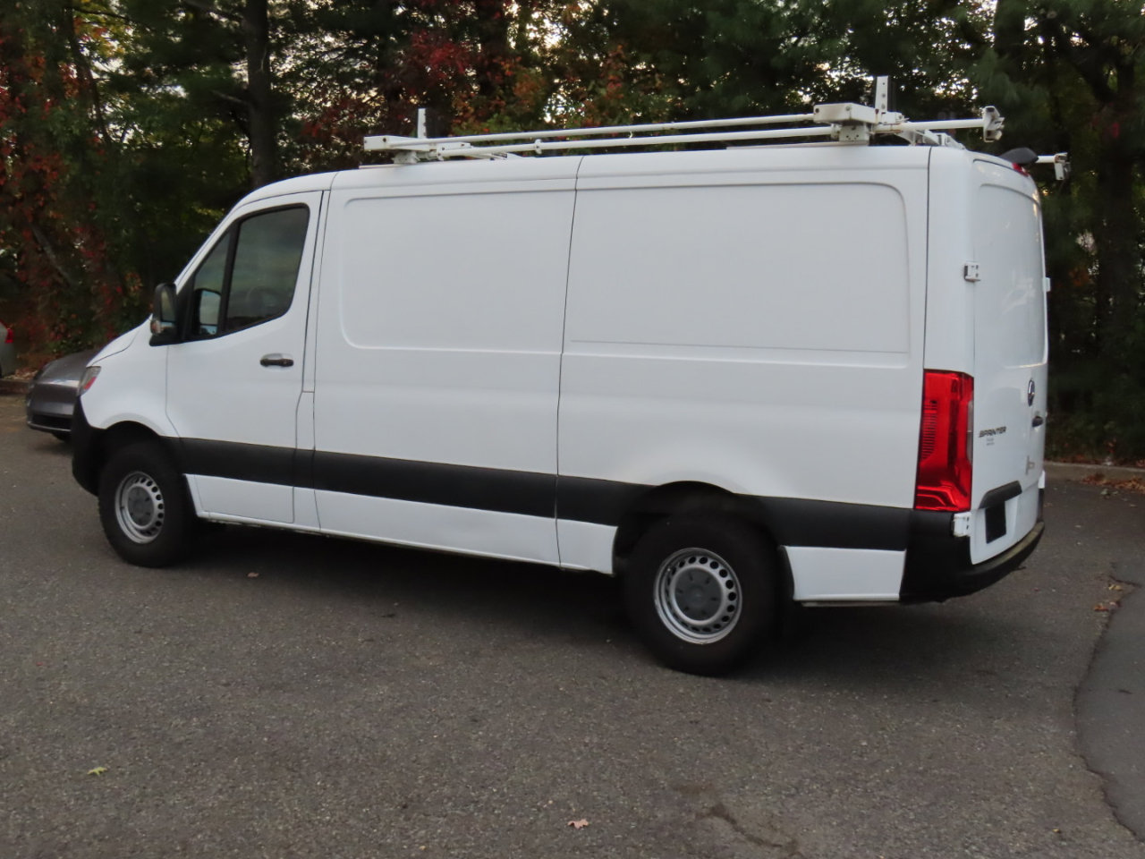 Used 2020 Mercedes-Benz Sprinter 1500 w/ Driver Convenience Package image 3