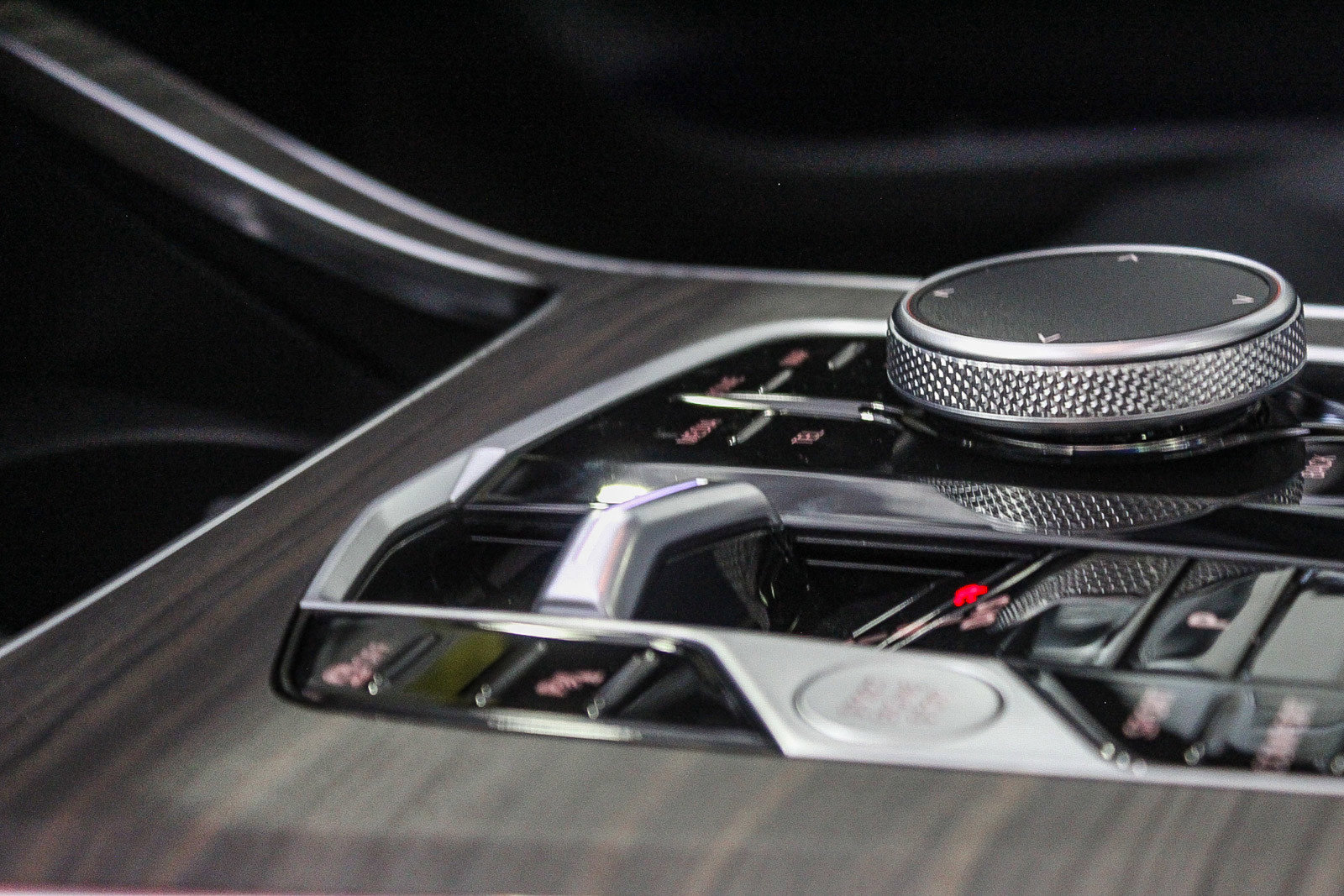 New 2026 BMW X5 xDrive40i w/ Climate Comfort Package image 22