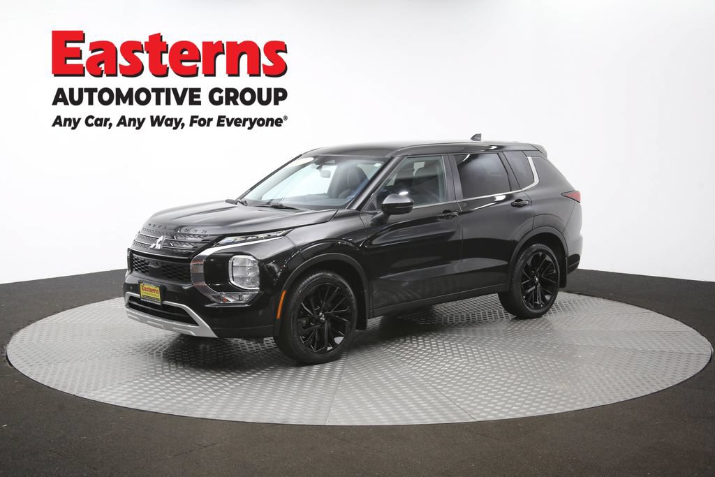 Used 2024 Mitsubishi Outlander SE AWD/4WD image 56