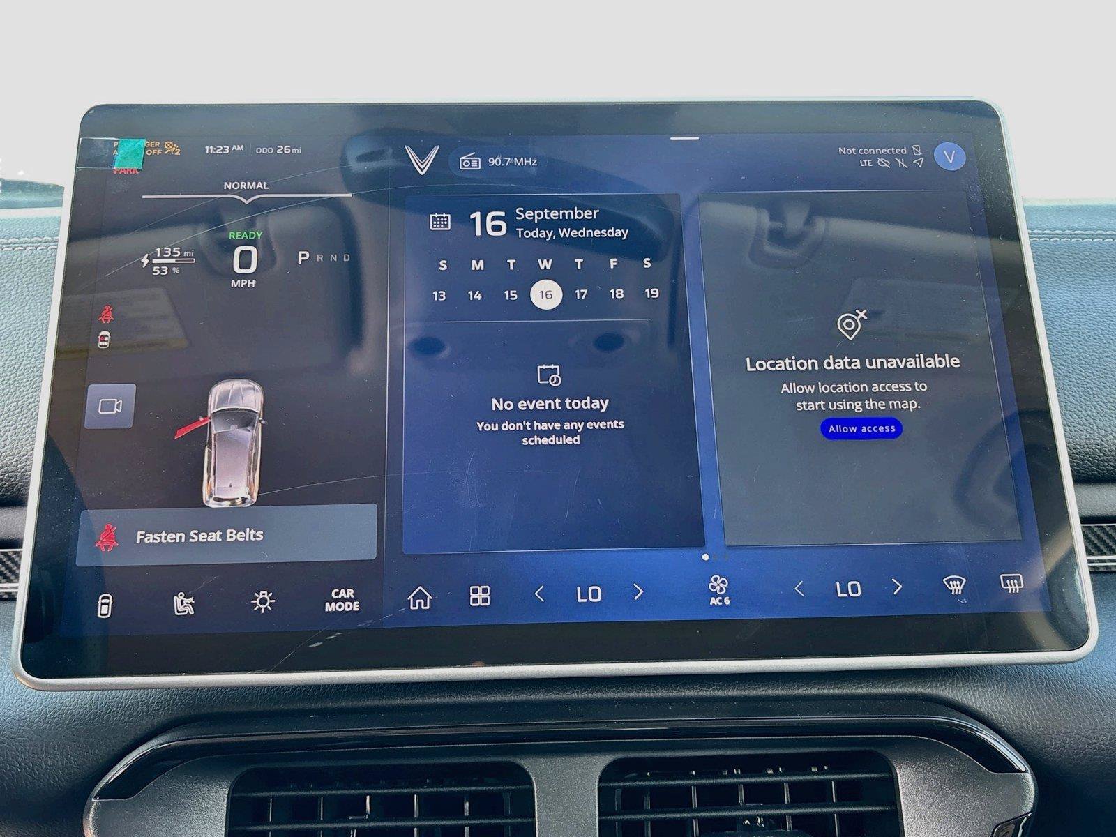 New 2027 VinFast VF 8 Eco AWD/4WD image 14