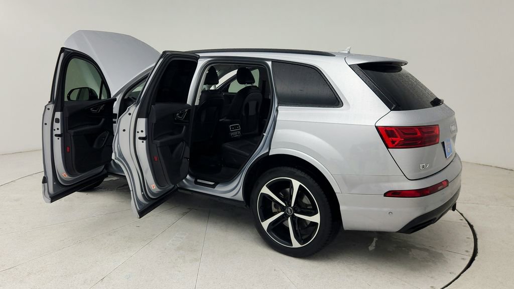 Used 2019 Audi Q7 3.0T Prestige w/ Prestige Package AWD/4WD image 12