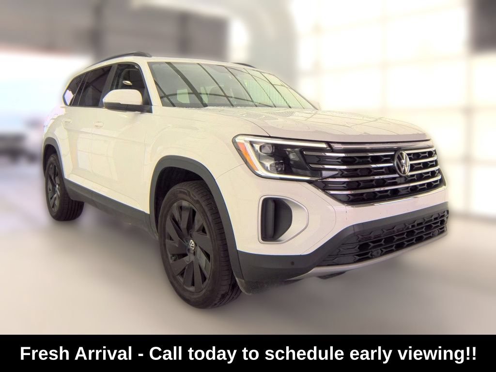 Used 2025 Volkswagen Atlas SE FWD image 3