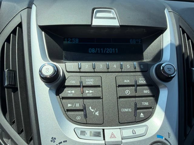 Used 2015 Chevrolet Equinox LS AWD/4WD image 17