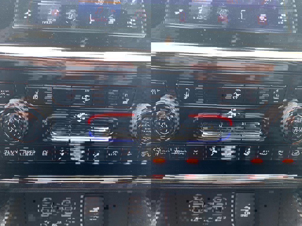 Used 2024 Jeep Grand Cherokee Altitude image 14