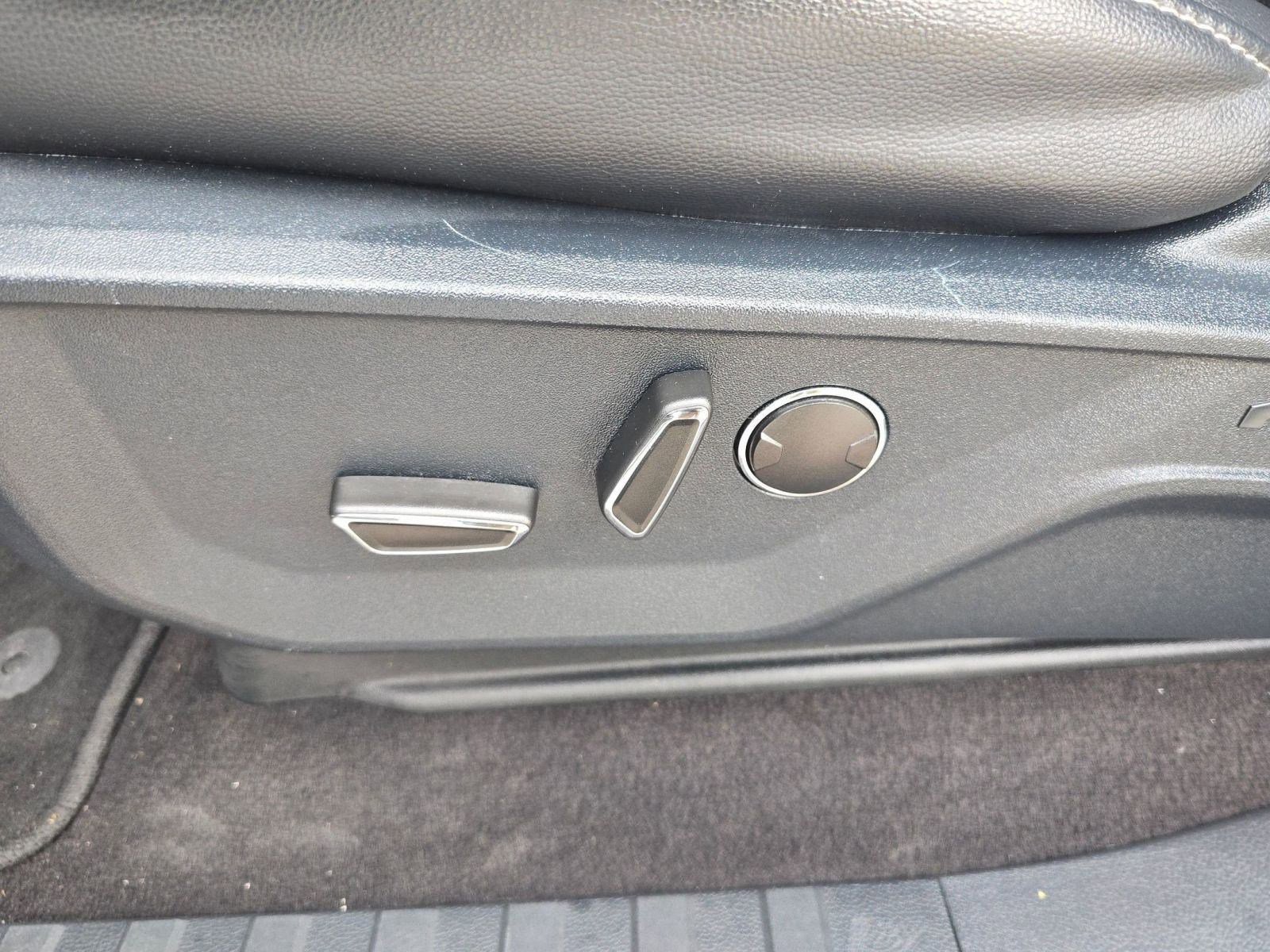 Used 2021 Ford F150 Lariat image 12