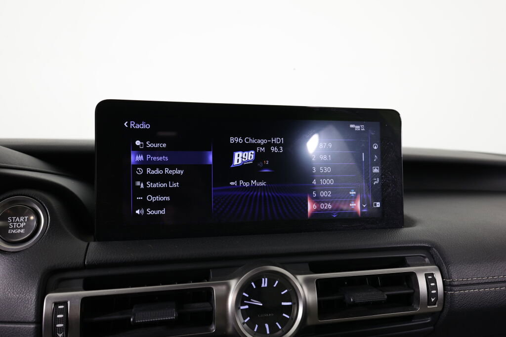 Used 2022 Lexus IS 500 RWD image 35
