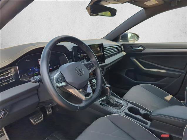 Used 2025 Volkswagen Jetta Sport FWD image 8