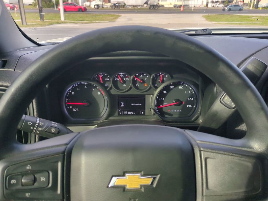 Used 2021 Chevrolet Silverado 2500 Custom w/ Custom Value Package image 29