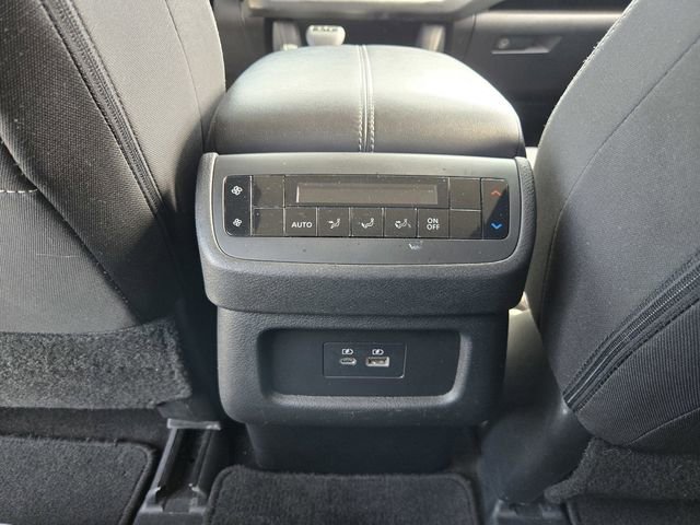 Used 2024 Nissan Pathfinder SV image 15