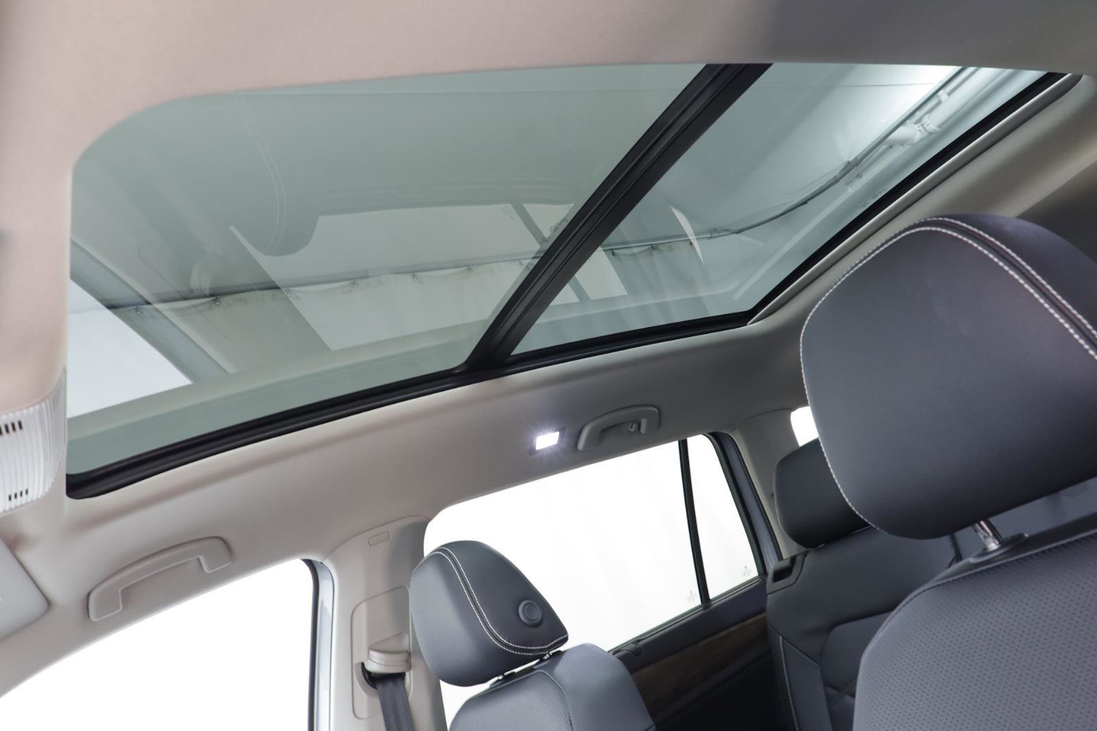 New 2026 Volkswagen Atlas SE image 13