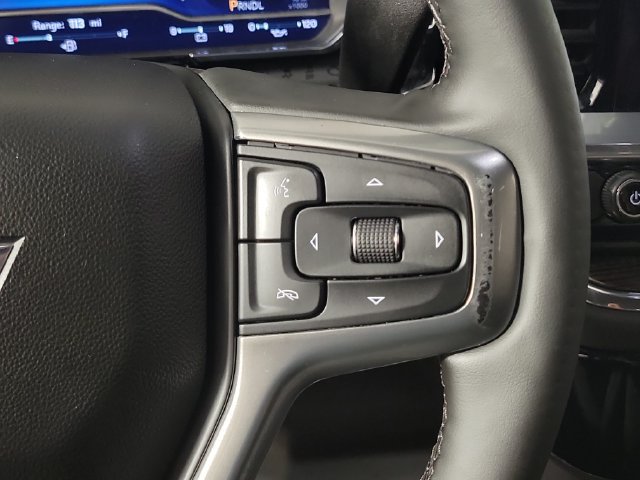 Used 2023 Chevrolet Silverado 1500 LT AWD/4WD image 25