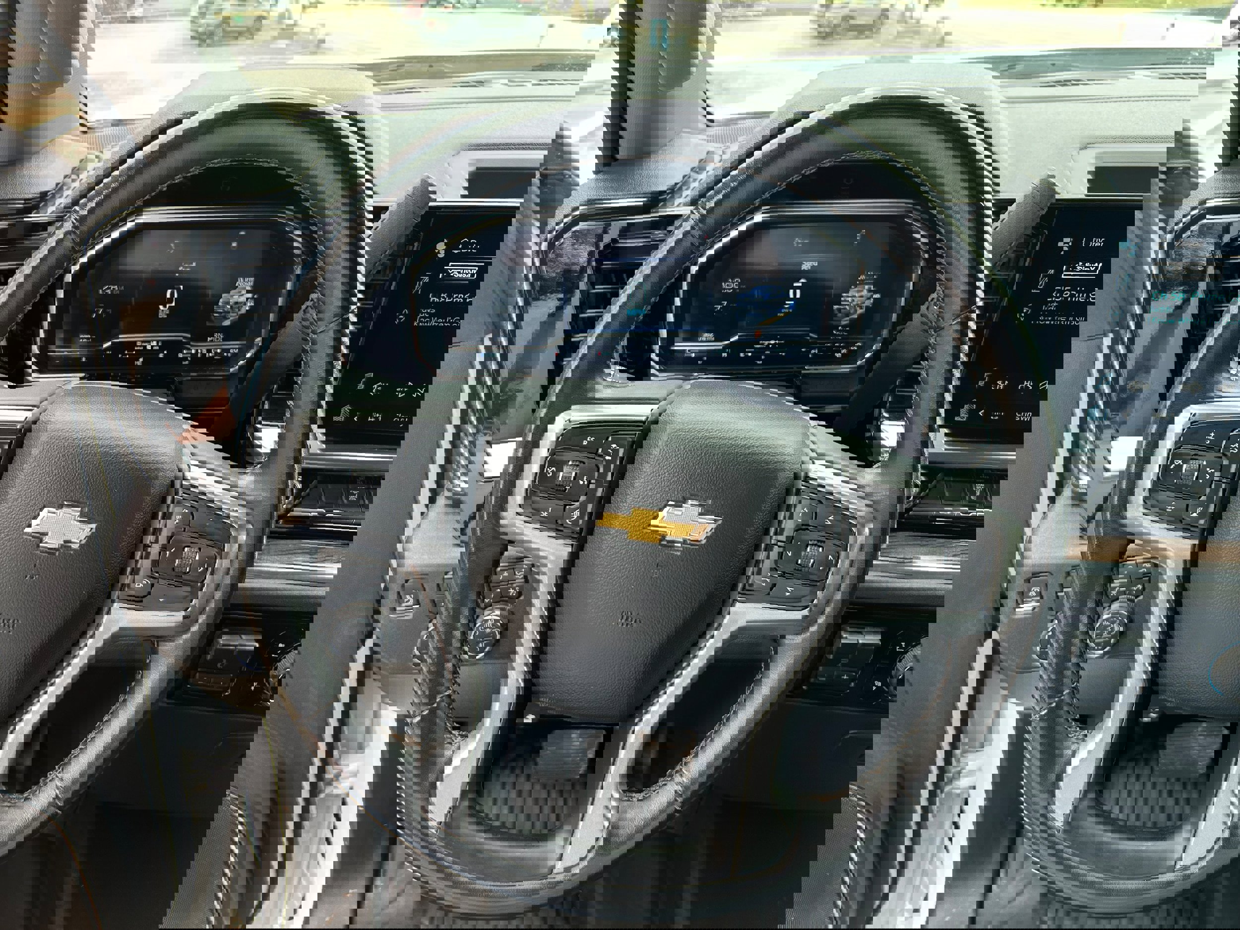 Used 2024 Chevrolet Silverado 2500 LT w/ Convenience Package image 12