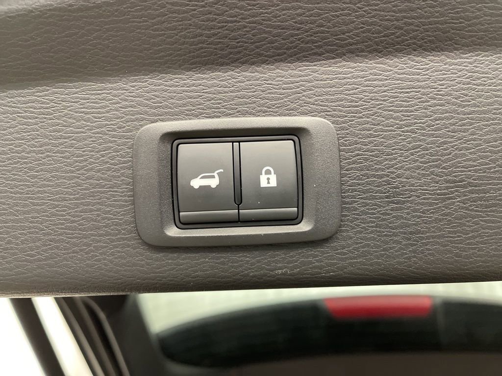 Used 2025 Mitsubishi Outlander SE image 33