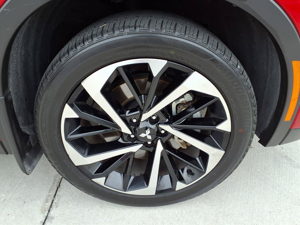 Used 2025 Mitsubishi Outlander 4WD Plug-In Hybrid image 7