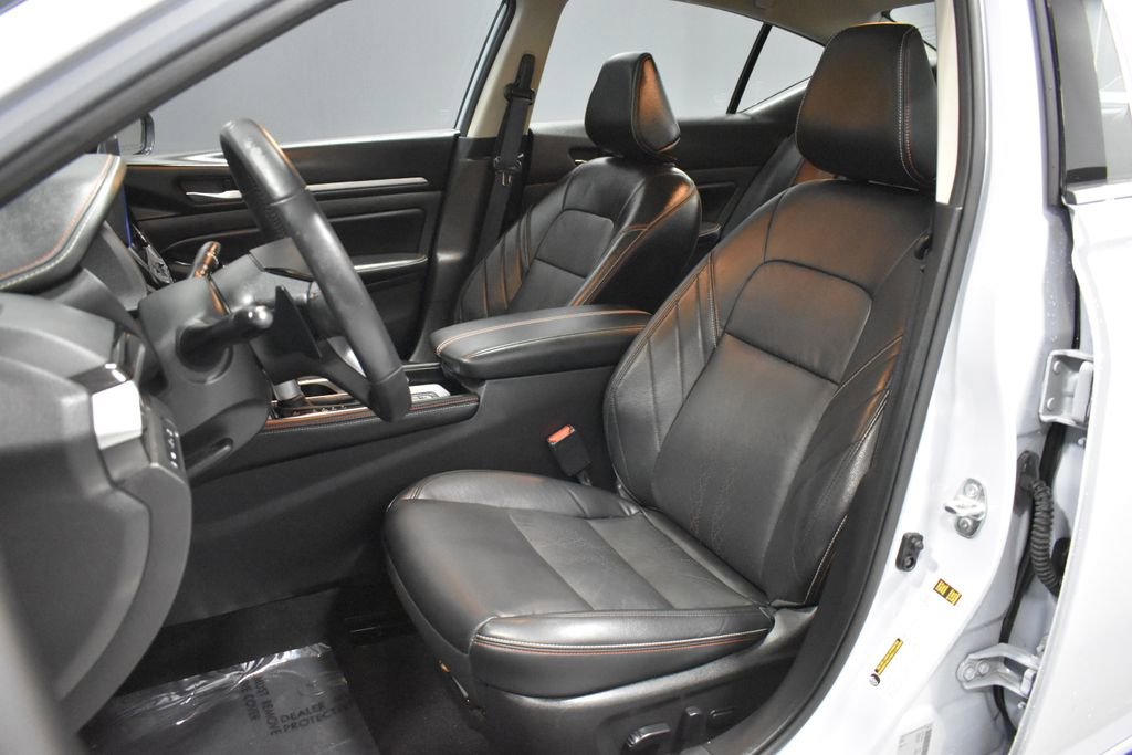 Used 2024 Nissan Altima 2.0 SR image 4