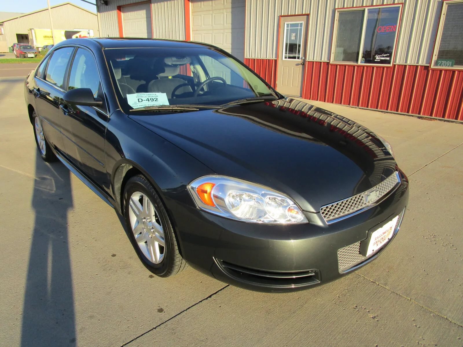 Used 2015 Chevrolet Impala LT w/ LT Sunroof Package FWD image 9
