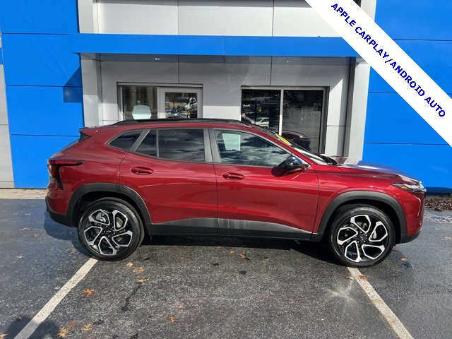 Used 2024 Chevrolet Trax RS image 4