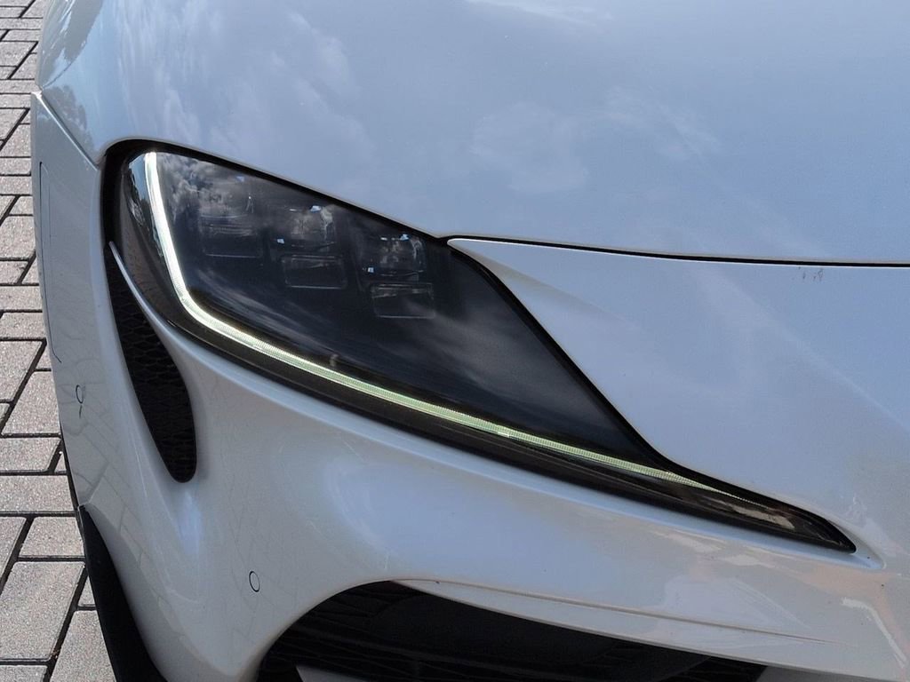 Used 2020 Toyota Supra Premium w/ Driver Assist Package image 11