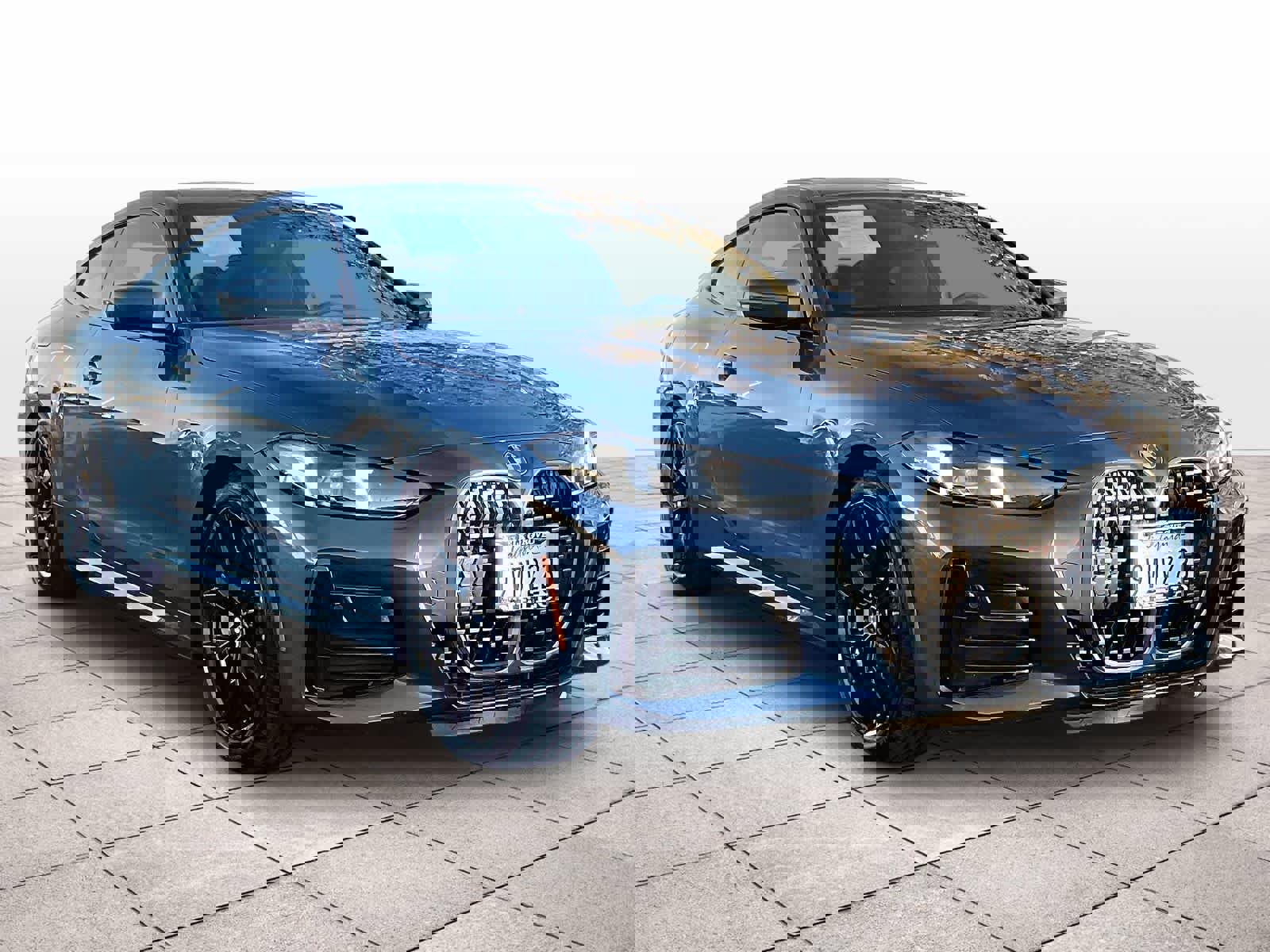 Certified 2026 BMW 430i Coupe w/ M Sport Package image 2