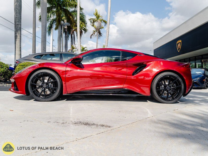 Used 2025 Lotus Emira image 2