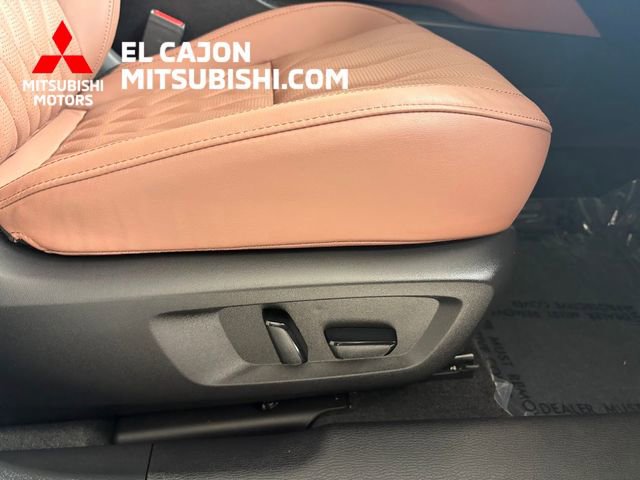 Used 2025 Mitsubishi Outlander SEL FWD image 25