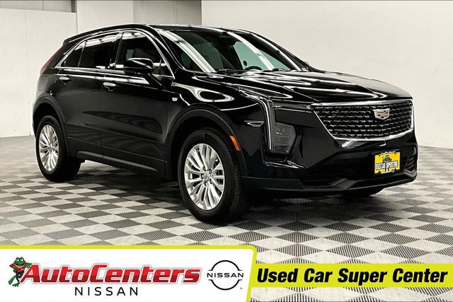 Used 2024 Cadillac XT4 Luxury image 1