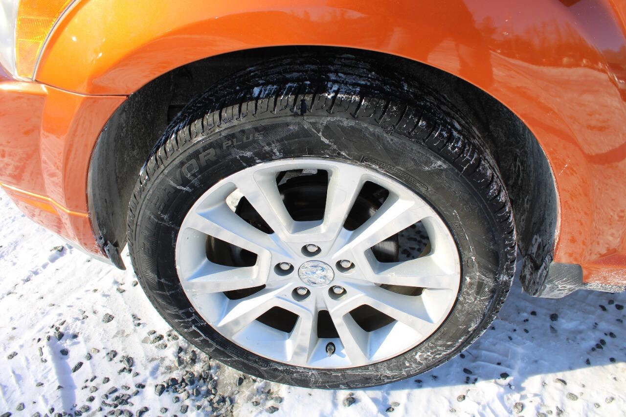 Used 2011 Dodge Caliber Heat w/ Premium Sound Group image 24