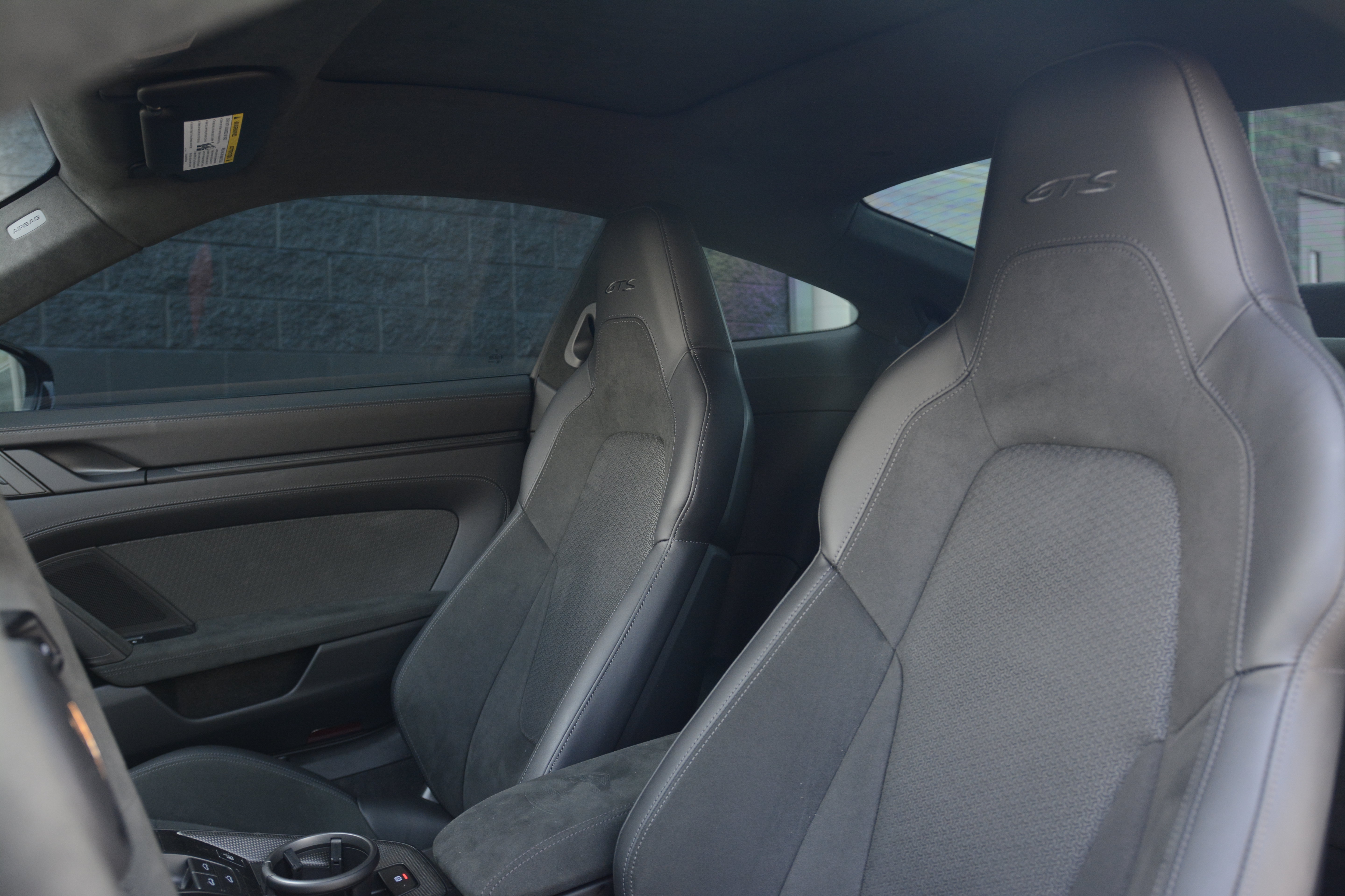 Certified 2025 Porsche 911 Carrera GTS RWD image 5