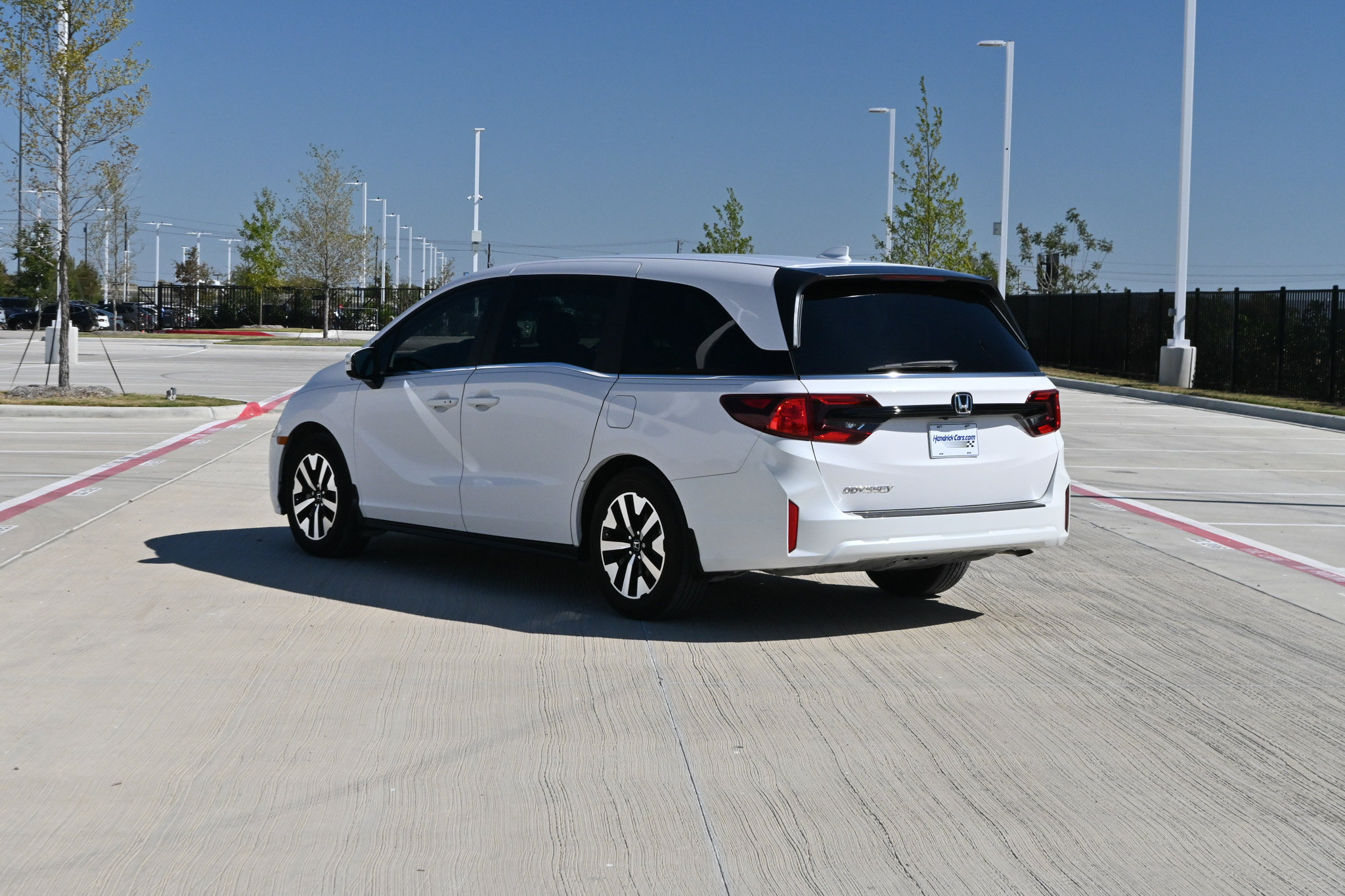 Used 2025 Honda Odyssey EX-L image 8