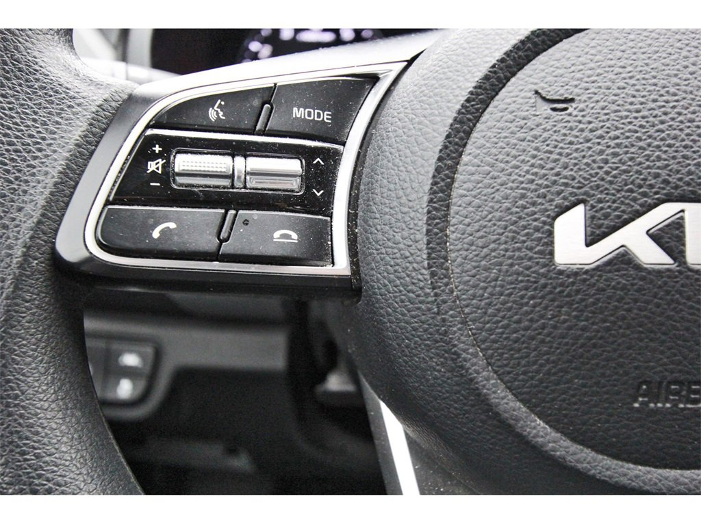 Used 2023 Kia Seltos LX image 11