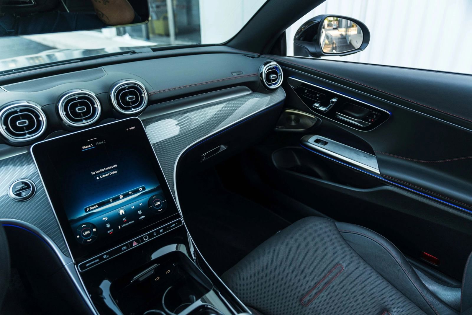 Used 2025 Mercedes-Benz CLE 53 AMG 4MATIC Cabriolet image 5