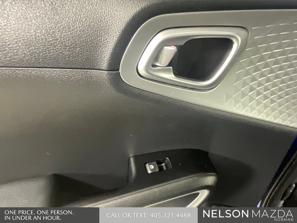 Used 2020 Kia Soul X-Line FWD image 23