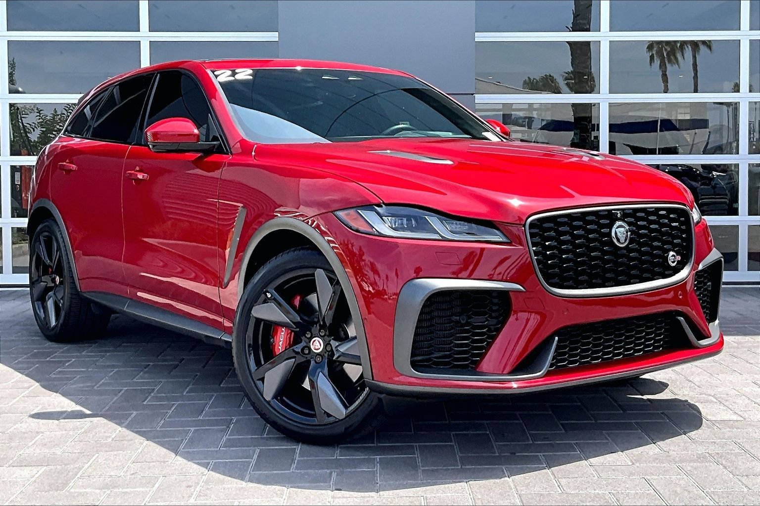Certified 2022 Jaguar F-PACE SVR AWD/4WD image 3