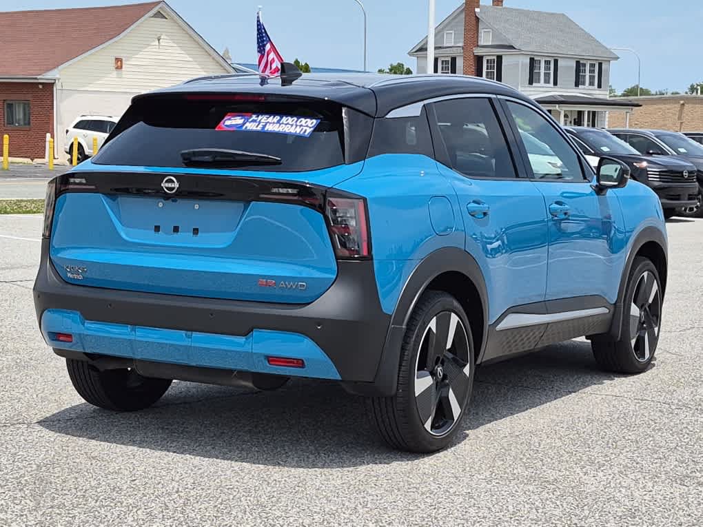 Used 2025 Nissan Kicks SR AWD/4WD image 3