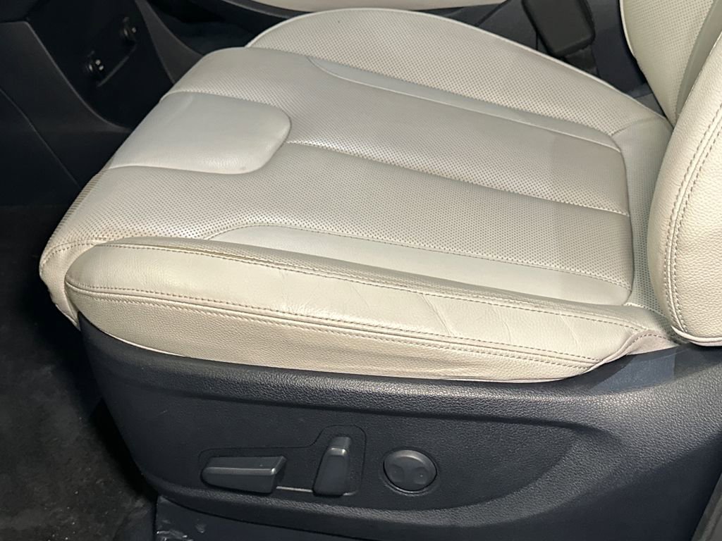 Used 2021 Hyundai Palisade SEL w/ Premium Package image 19