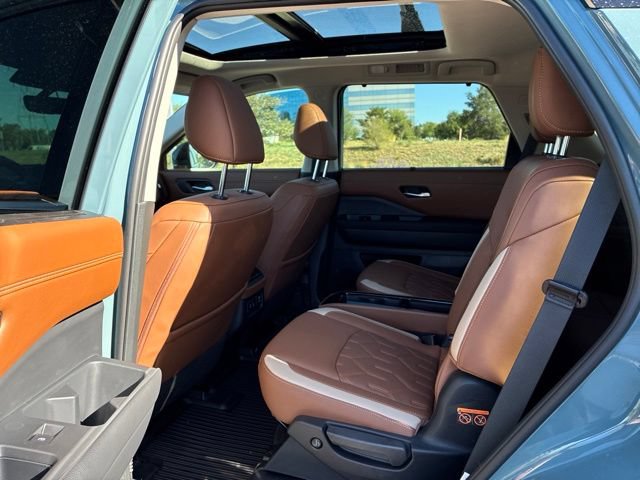 New 2026 Nissan Pathfinder Platinum AWD/4WD image 10