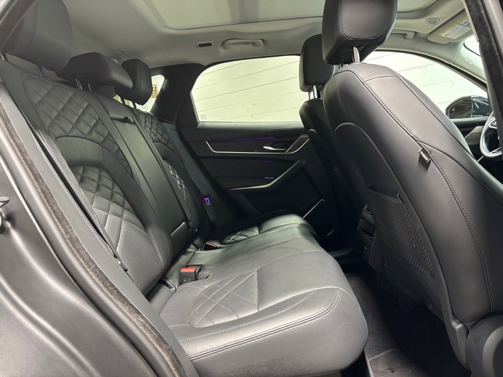 Used 2023 Jaguar F-PACE S image 39