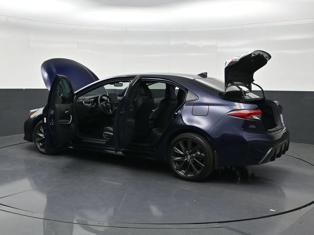 Used 2025 Toyota Corolla XSE FWD image 31